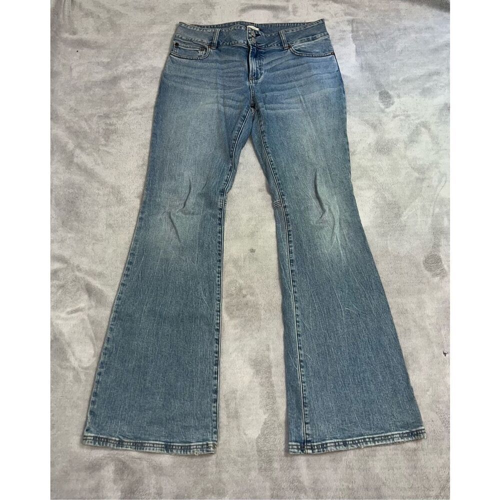 Alice & Olivia Cotton Flare Medium Wash Jeans 30 - Picture 4 of 10